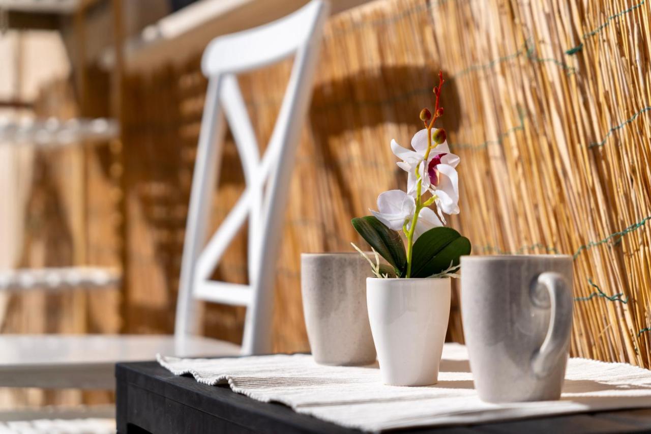 شقة Casa Del Sole, In Via Sicilia Vicino Al Mare تيراتشينا المظهر الخارجي الصورة